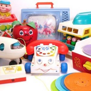 PLASTIC ASSORTED TOYS 